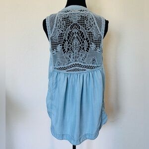 Anthropology HOLDING HORSES Chambray Sleeveless Blouse Sz 10